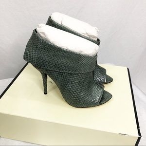 NEW Leon Max Elope Leather Snakeskin Heeled Open Toe Booties, Size 7, Gray